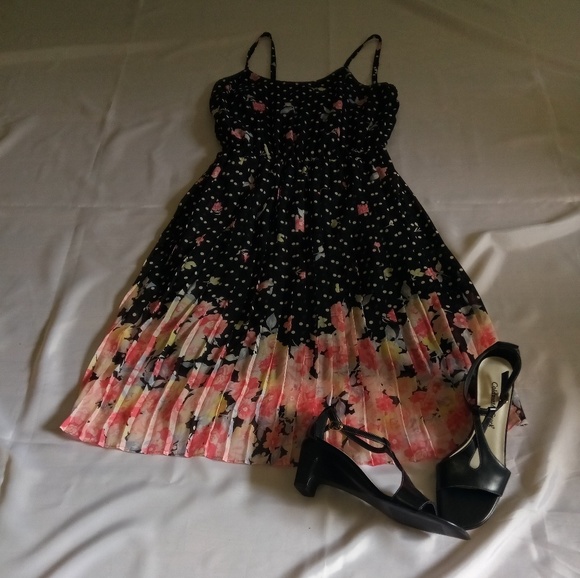 Elle Floral Print Dress - Picture 7 of 7